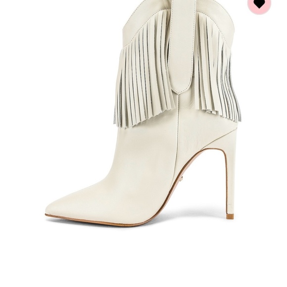 Wore once .. super cute 5.5 - Picture 5 of 7